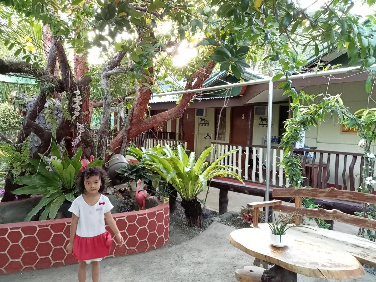 Ennas Place Coron Exterior photo