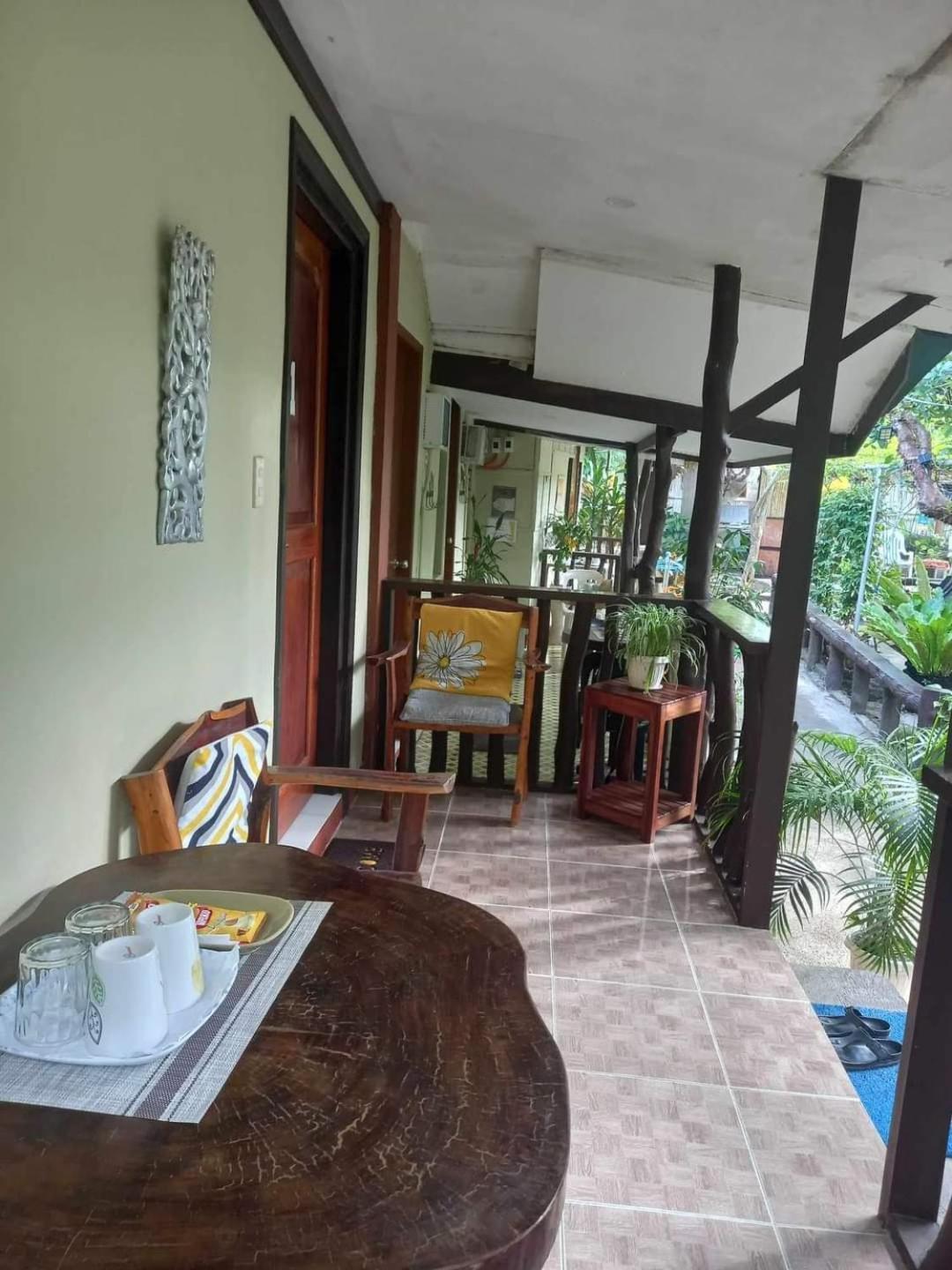 Ennas Place Coron Exterior photo