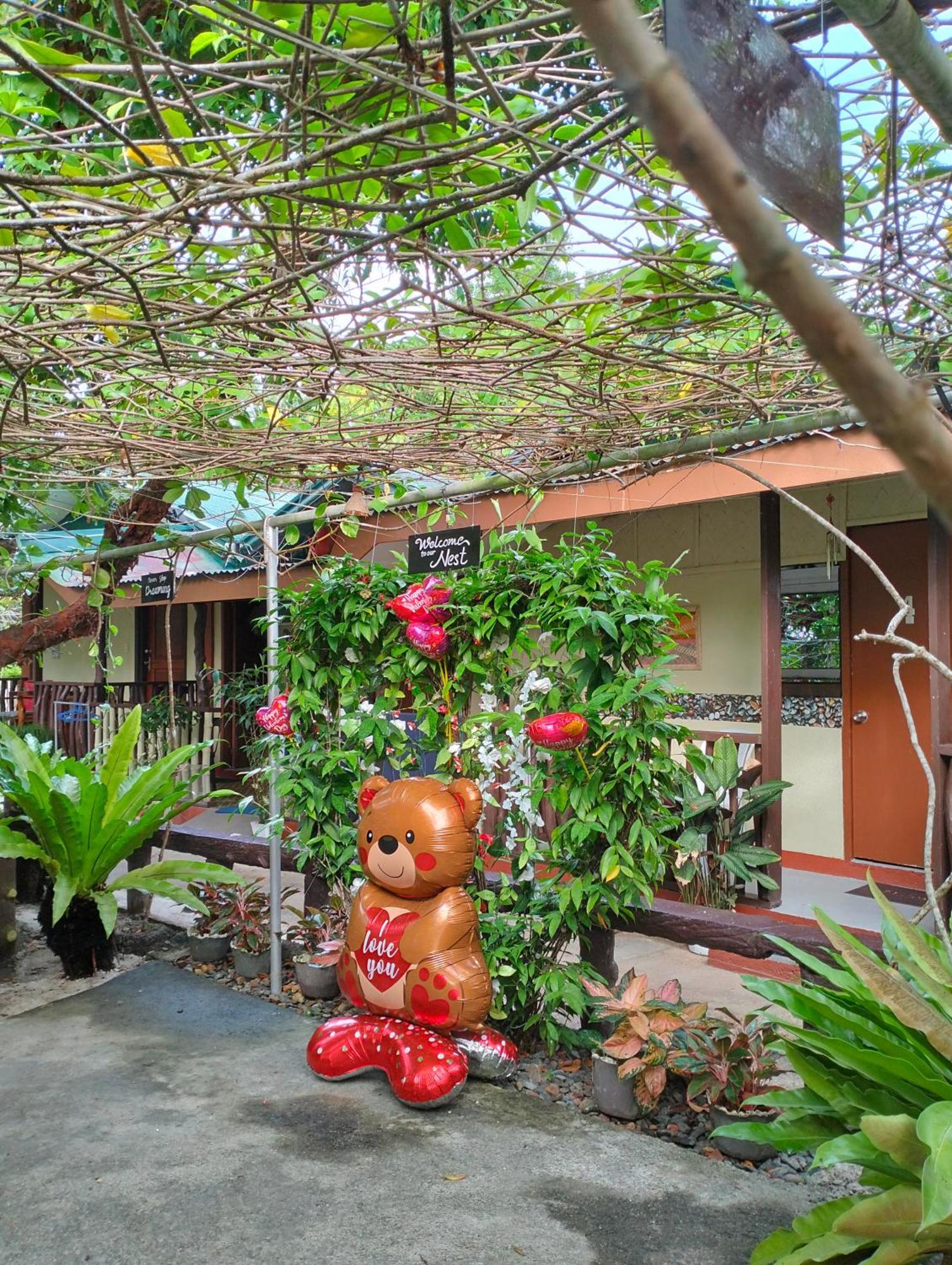 Ennas Place Coron Exterior photo
